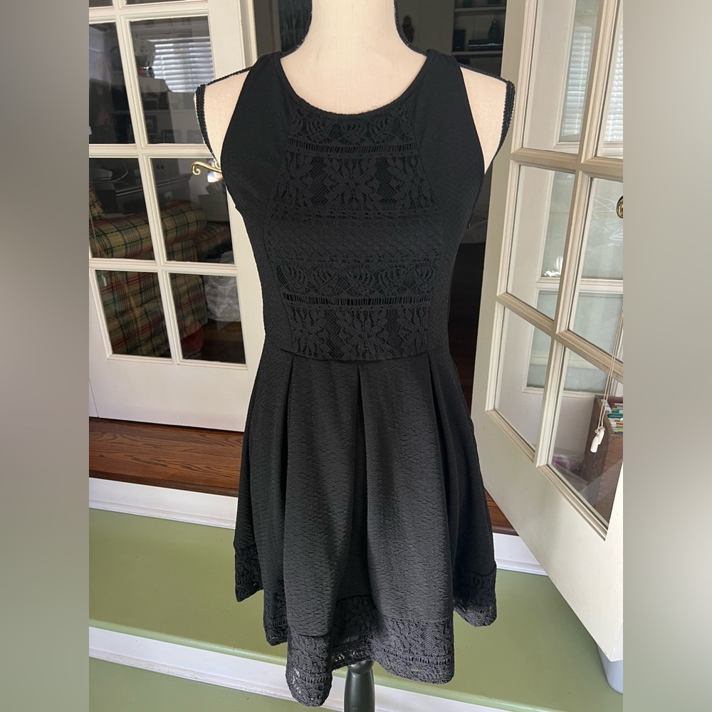 Xhileration Black Open-Back Dress with Lace Detailing and Side Zipper